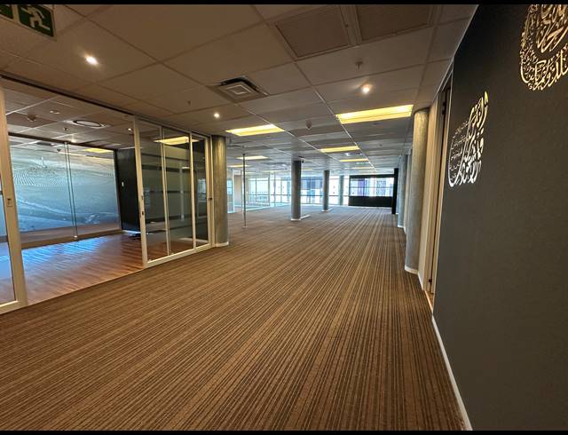 492M² OFFICE TO LET IN SANDTON CENTRAL